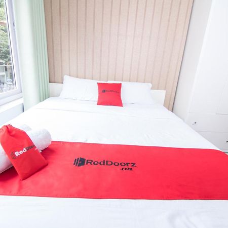 Reddoorz Near Sc Vivocity Mall 2 Ho Chi Minh City Exterior photo