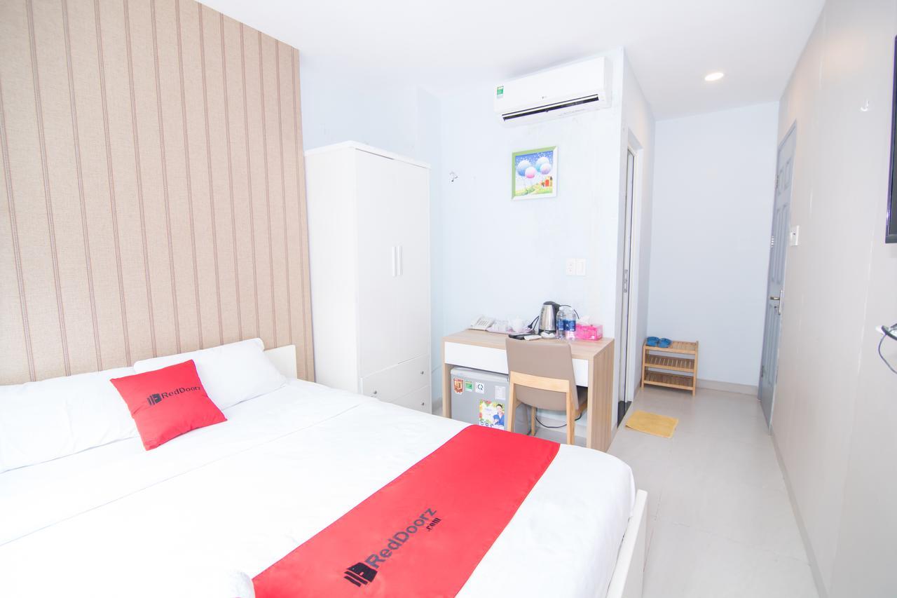 Reddoorz Near Sc Vivocity Mall 2 Ho Chi Minh City Exterior photo