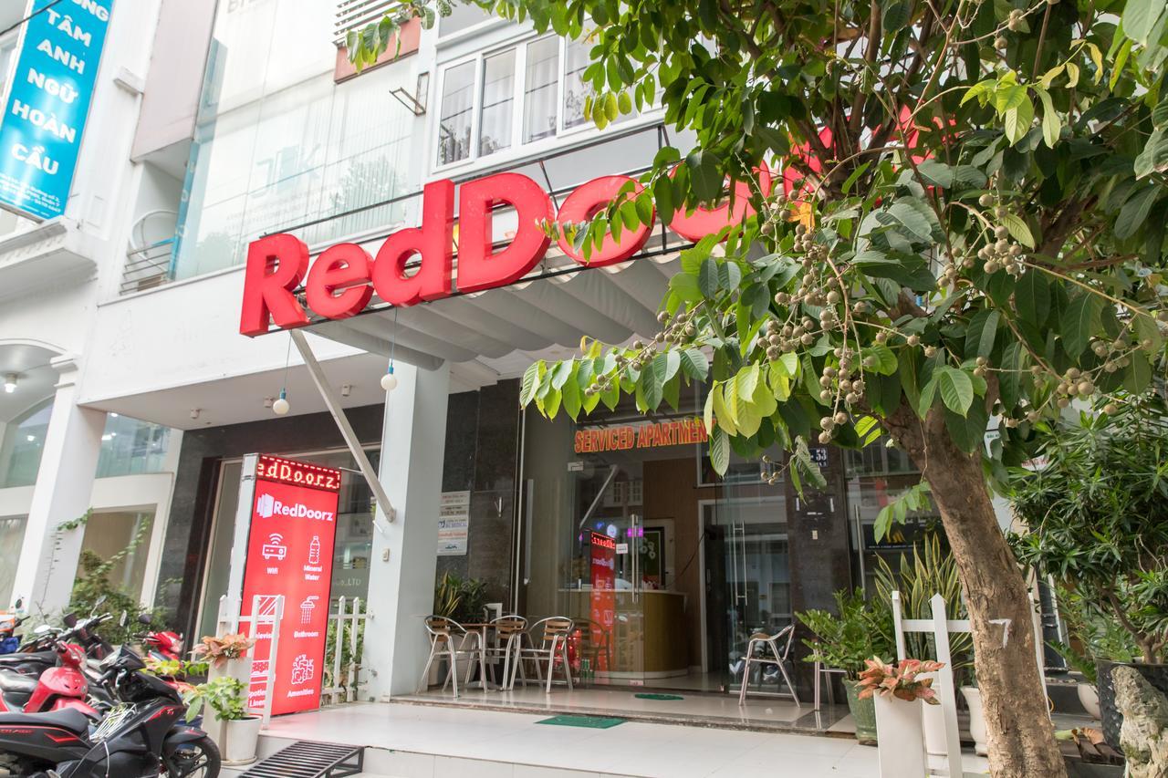 Reddoorz Near Sc Vivocity Mall 2 Ho Chi Minh City Exterior photo
